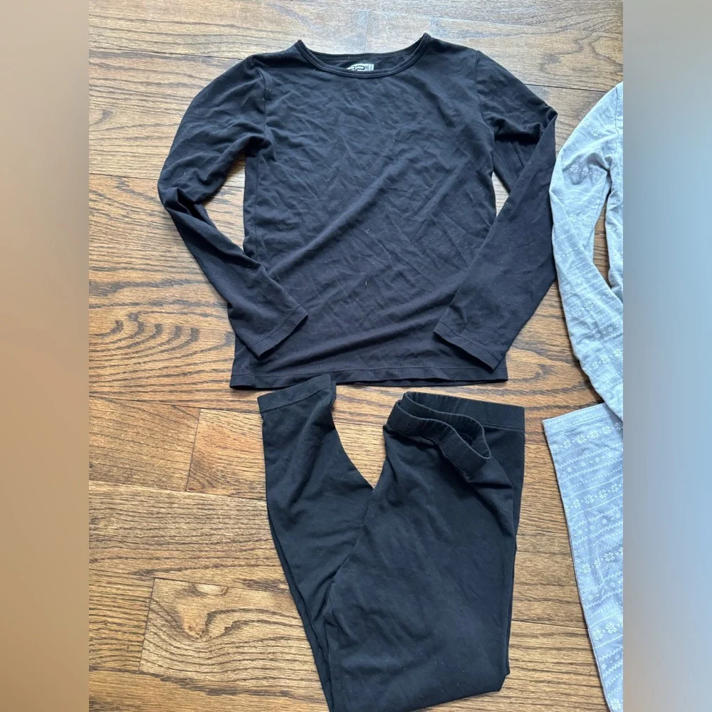 32 Degrees HEAT Thermal Underwear Sets – Black + Gray Pattern, Size Small (S)